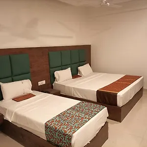 hotel-try-palace.hotelsdelhi.org/
